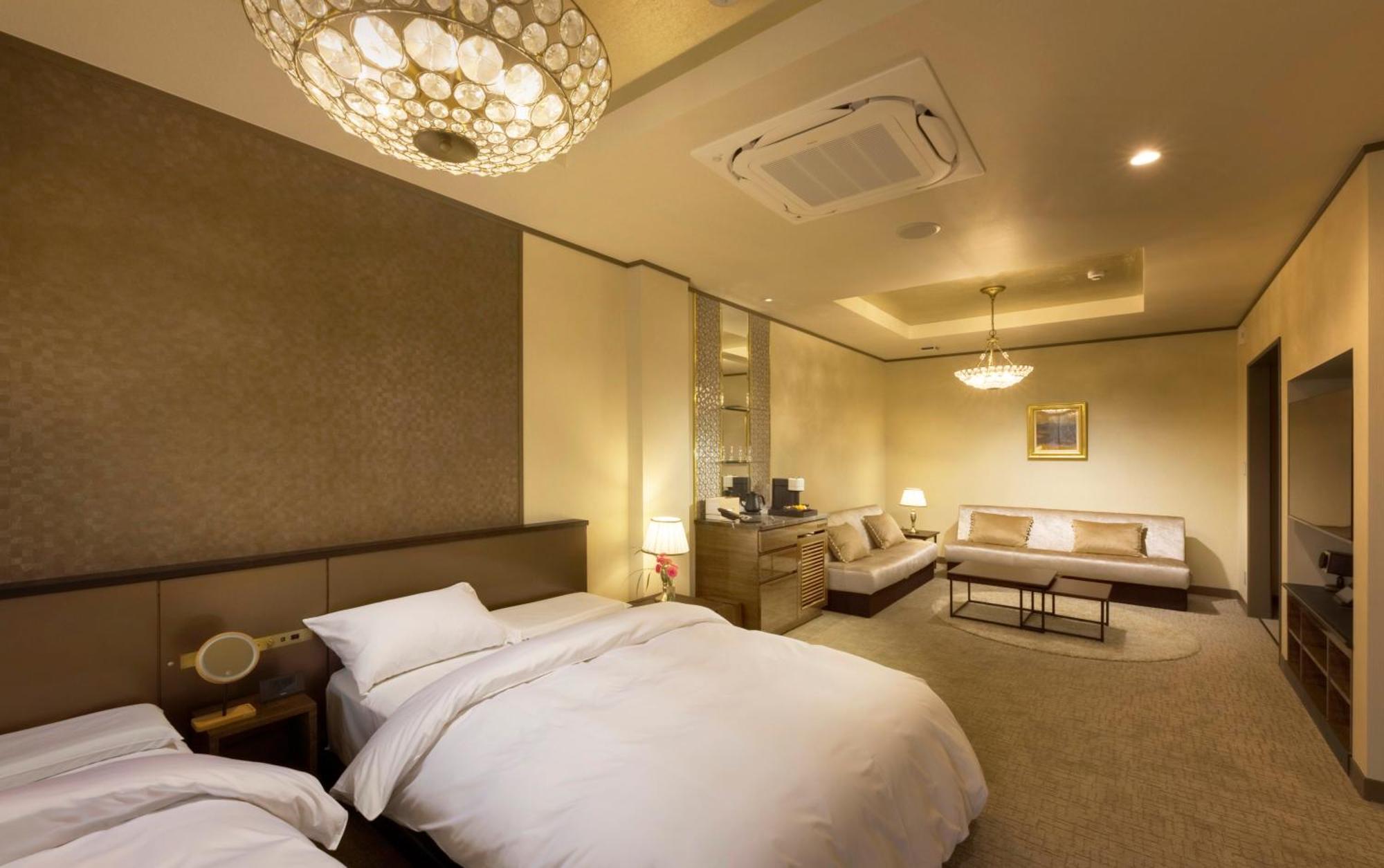 Katakura Silk Hotel Сува Экстерьер фото