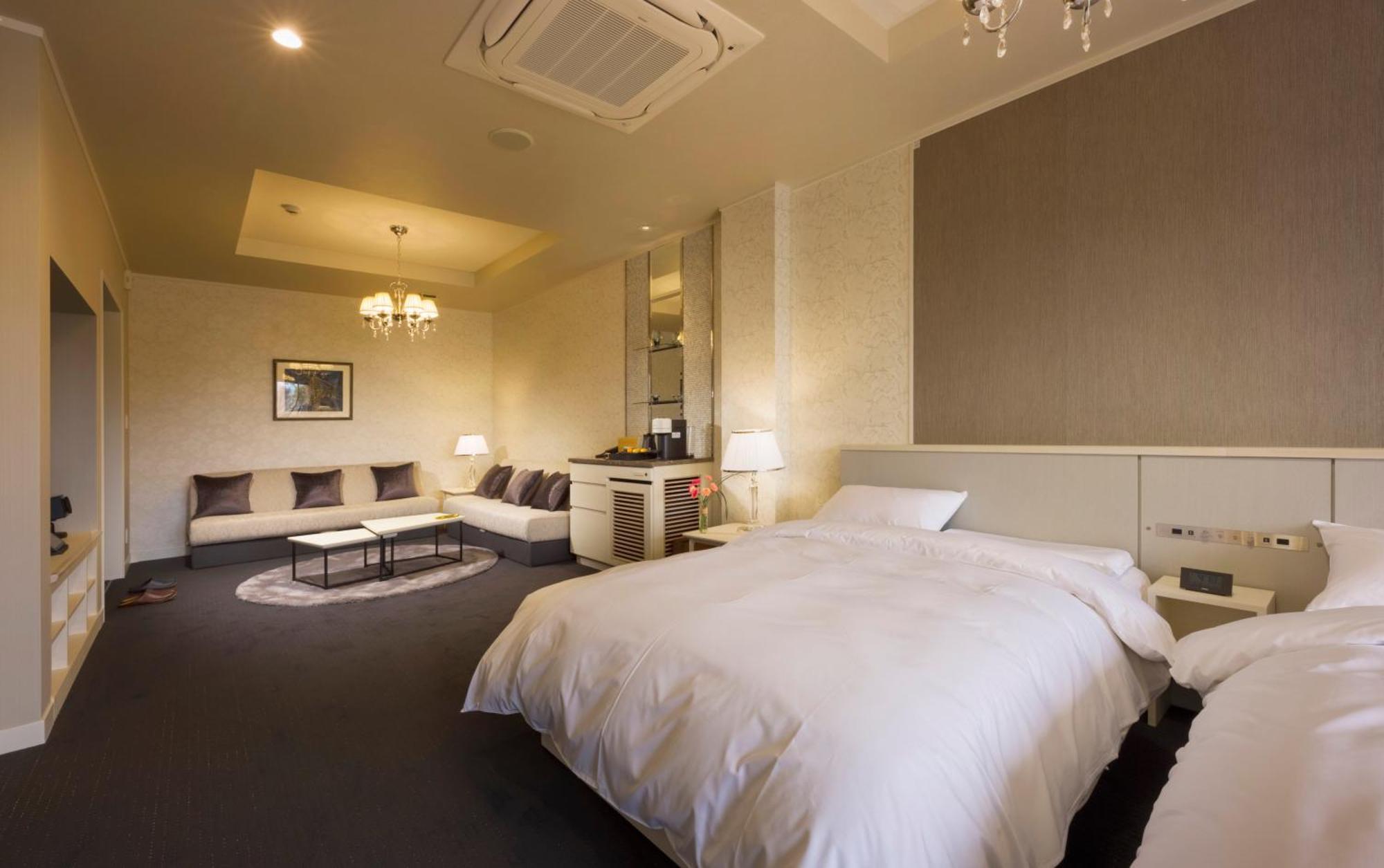 Katakura Silk Hotel Сува Экстерьер фото